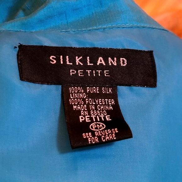 Silkland Button Front Shell - Picture 2 of 16